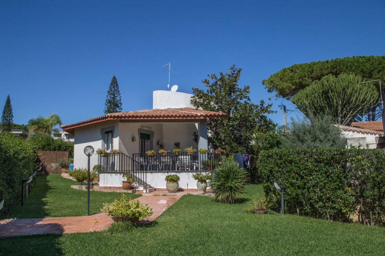 Villa Iaia Fontane Bianche Exterior foto